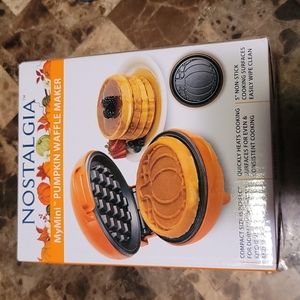 Nostalgia mini pumpkin waffle maker